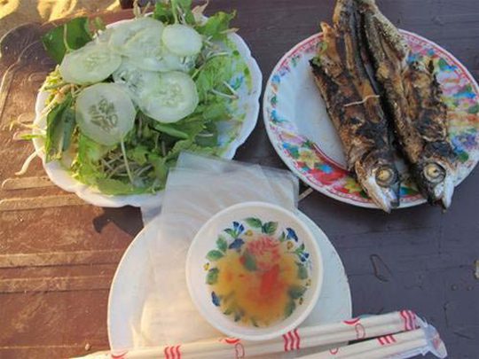 Cá chuồn xanh nướng -Tui Blue Nam Hoi An