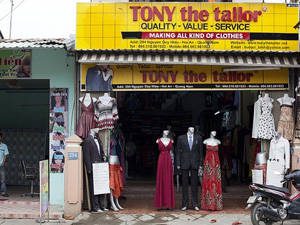 Tony-the-tailor-Hoi-An -Tui Blue Nam Hoi An