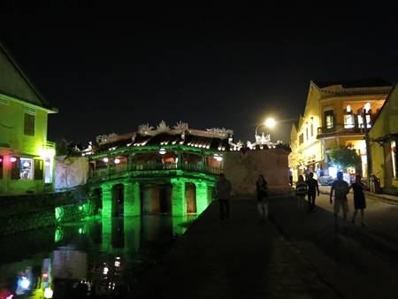 Du lịch Hội An - Phố cổ Hội An vừa lọt top 4 thành phố có dòng kênh nổi tiếng nhất thế giới.