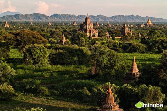 20. Bagan, Myanmar Bagan là một nơi tuyệt vời nhất trên trái đất để nhìn ngắm khung cảnh bình minh.