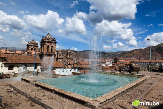 35. Cusco, Peru  Thành phố di sản thế giới của Cusco có đầy đủ các ngôi đền lịch sử, tu viện, và những tòa nhà tuyệt đẹp. Bên cạnh đó, đây cũng là cửa ngõ để du khách khám phá những dãy núi Andes và Thánh địa Machu Picchu.