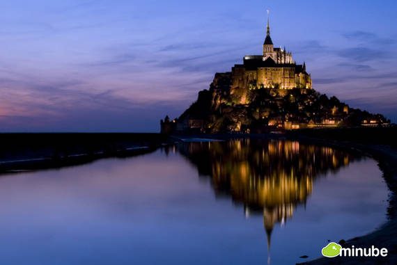 44. Mont Saint Michel, Pháp Với hơn 3 triệu khách du lịch ghé thăm mỗi năm có thể, như vậy cũng đủ thấy sức hút của Saint Michel rồi.
