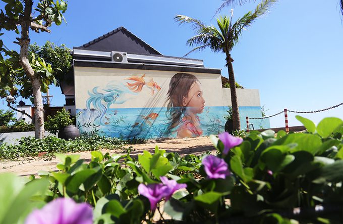 Tiếp tục dự án giao lưu mỹ thuật cộng đồng Hàn - Việt đã thực hiện giai đoạn một cách đây 2 năm, trong tháng 5 vừa qua, các họa sĩ Hàn Quốc đã quay lại Tam Thanh cùng sinh viên mỹ thuật Việt Nam vẽ thêm 30 bức bích họa và sơn mới 50 căn nhà.