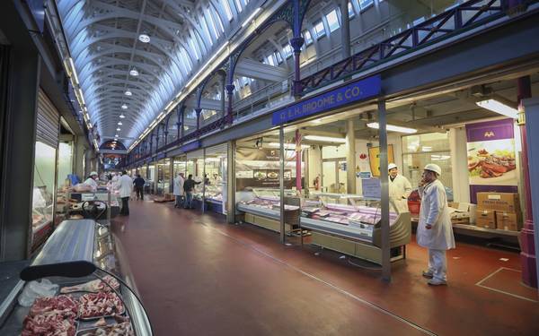 Dậy thật sớm và tham quan chợ Victorian Market Hall tại London, Anh